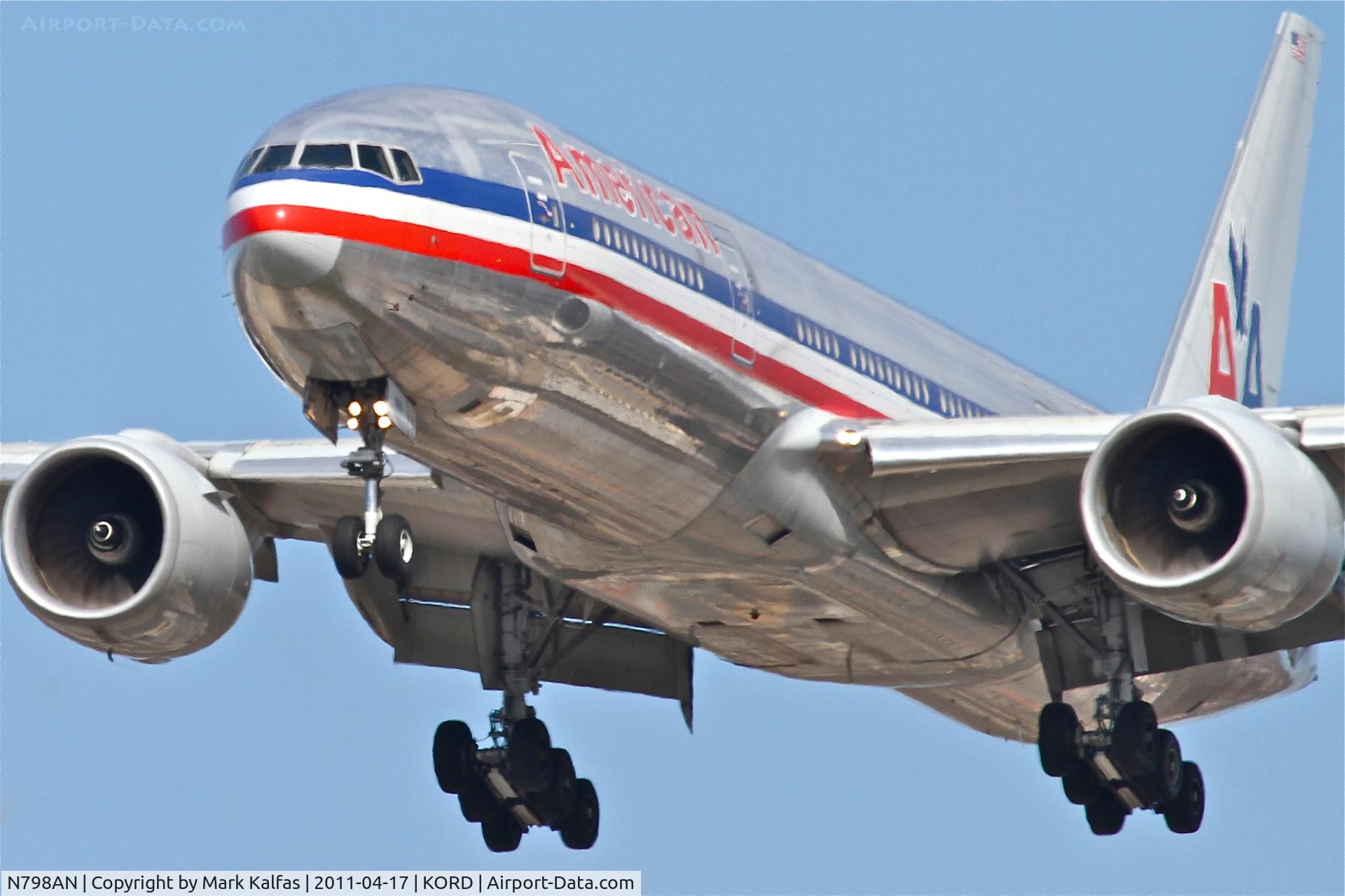 N798AN, 2001 Boeing 777-223 C/N 30797, American Airlines Boeing 777-223, AAL154 arriving from RJAA (Narita Int'l), on approach RWY 28 KORD.
