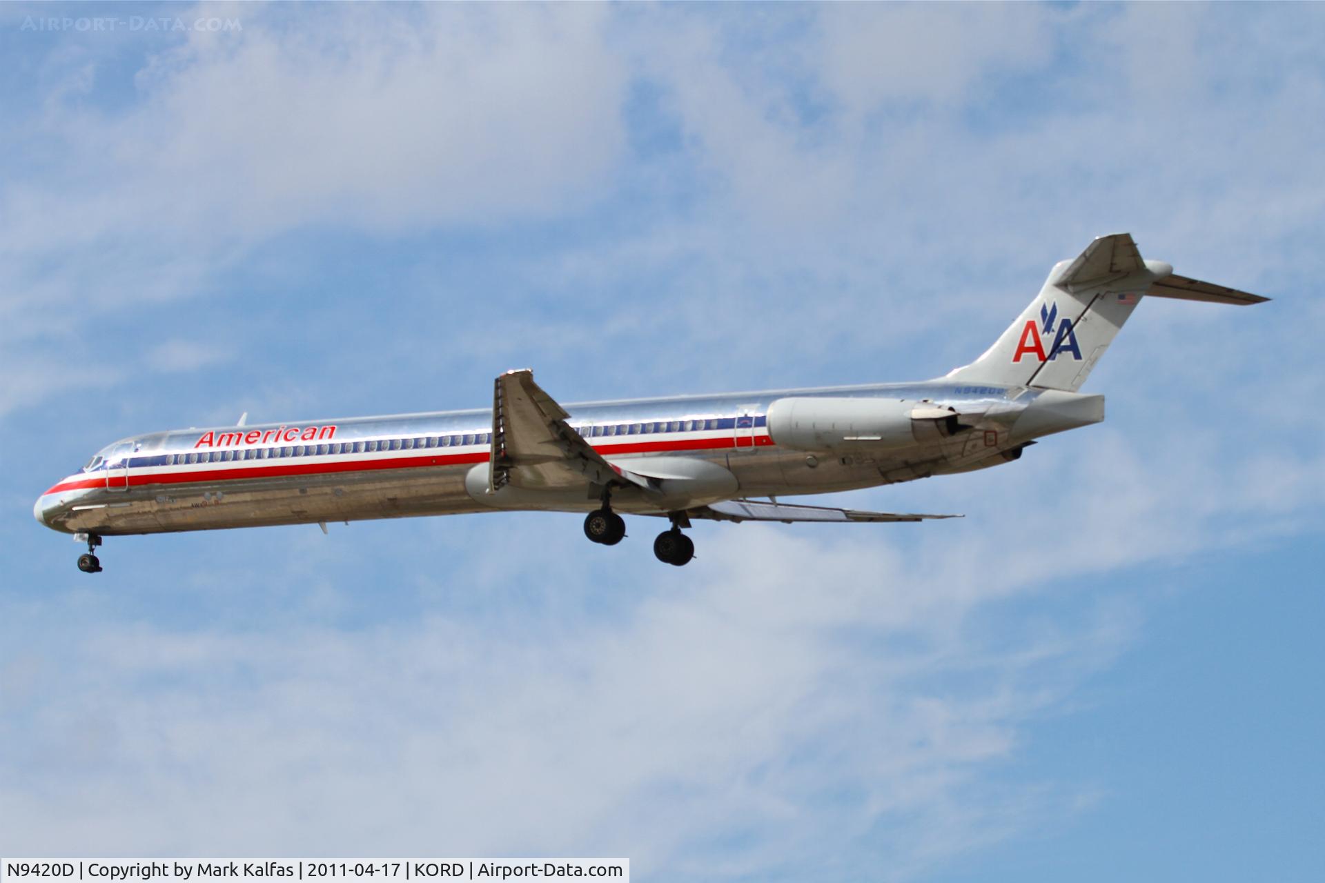 N9420D, 1989 McDonnell Douglas MD-83 (DC-9-83) C/N 49824, American Airlines Mcdonnell Douglas Aircraft Co MD 83, AAL1144 arriving from KPHX, RWY 28 KORD.