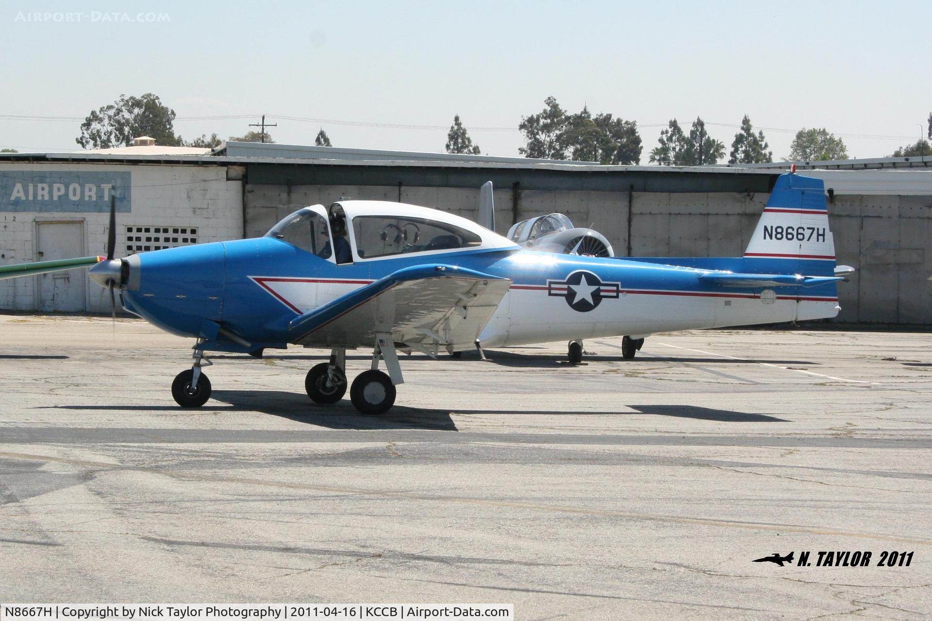 N8667H, 1947 North American Navion C/N NAV-4-667, Taxiing out for a formation flight at Cable