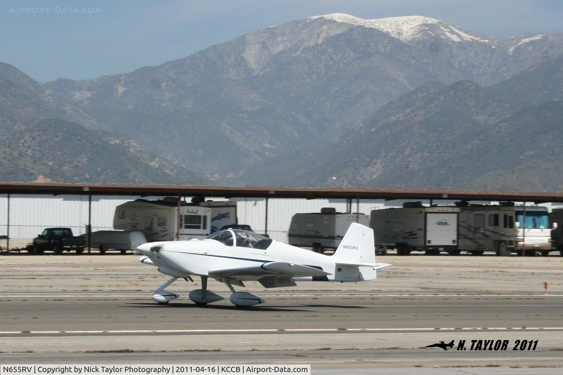 N655RV, 1998 Vans RV-6A C/N 24631, Taking off RWY 24 at Cable