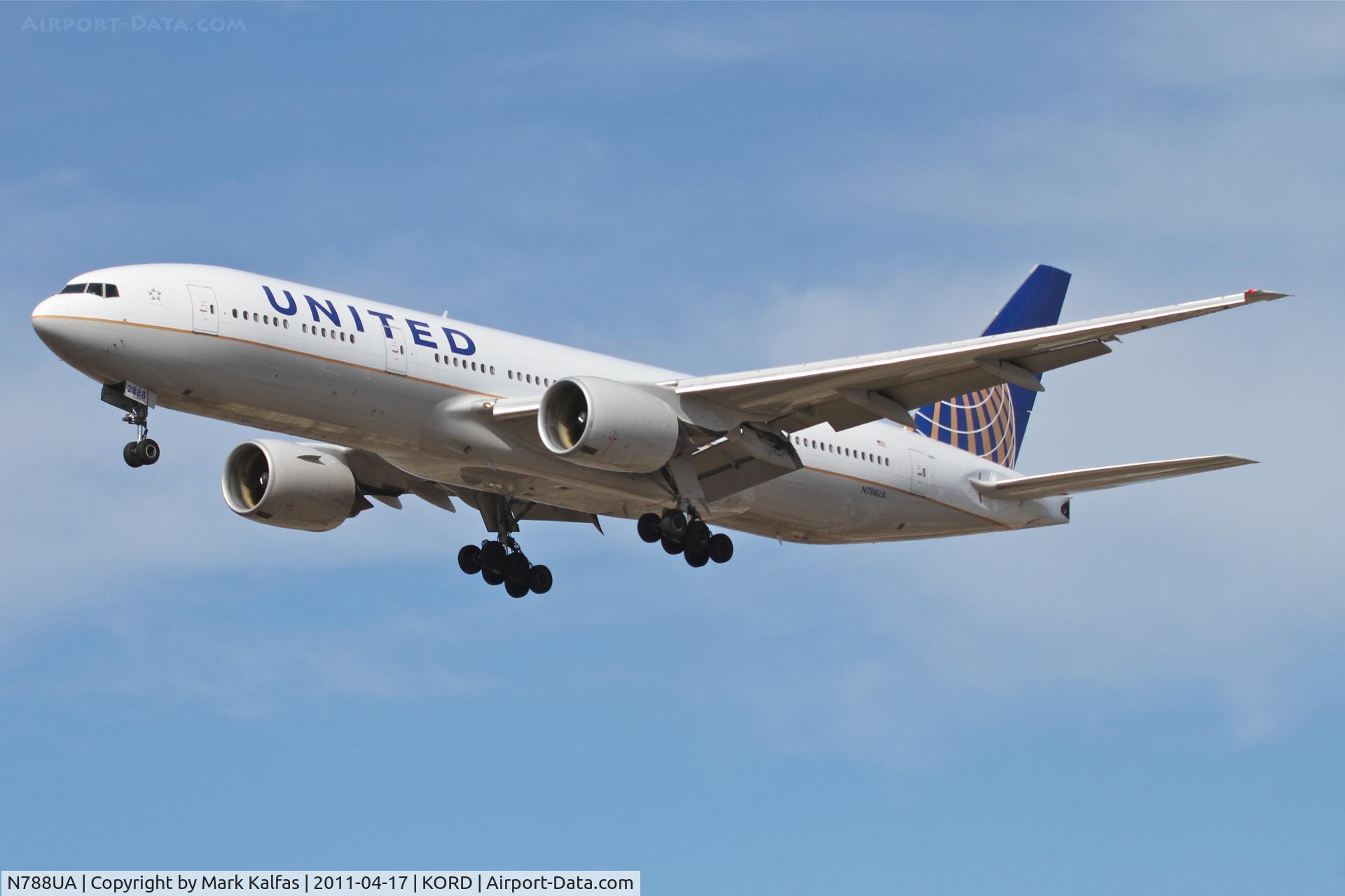 N788UA, 1997 Boeing 777-222 C/N 26942, United Airlines Boeing 777-222, UAL850 arriving from ZBAA (Beijing - Capital Int'l), RWY 28 approach KORD.