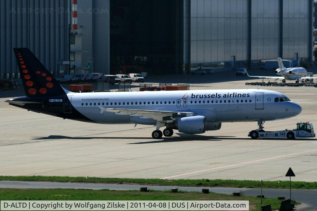 D-ALTD, 2001 Airbus A320-214 C/N 1493, visitor