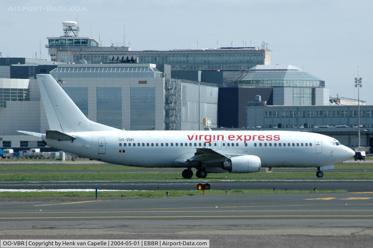 OO-VBR, 1989 Boeing 737-4Y0 C/N 24134, Virgin Express Boeing 737-400 taxying at Brussels airport, in a very pale colour scheme.
