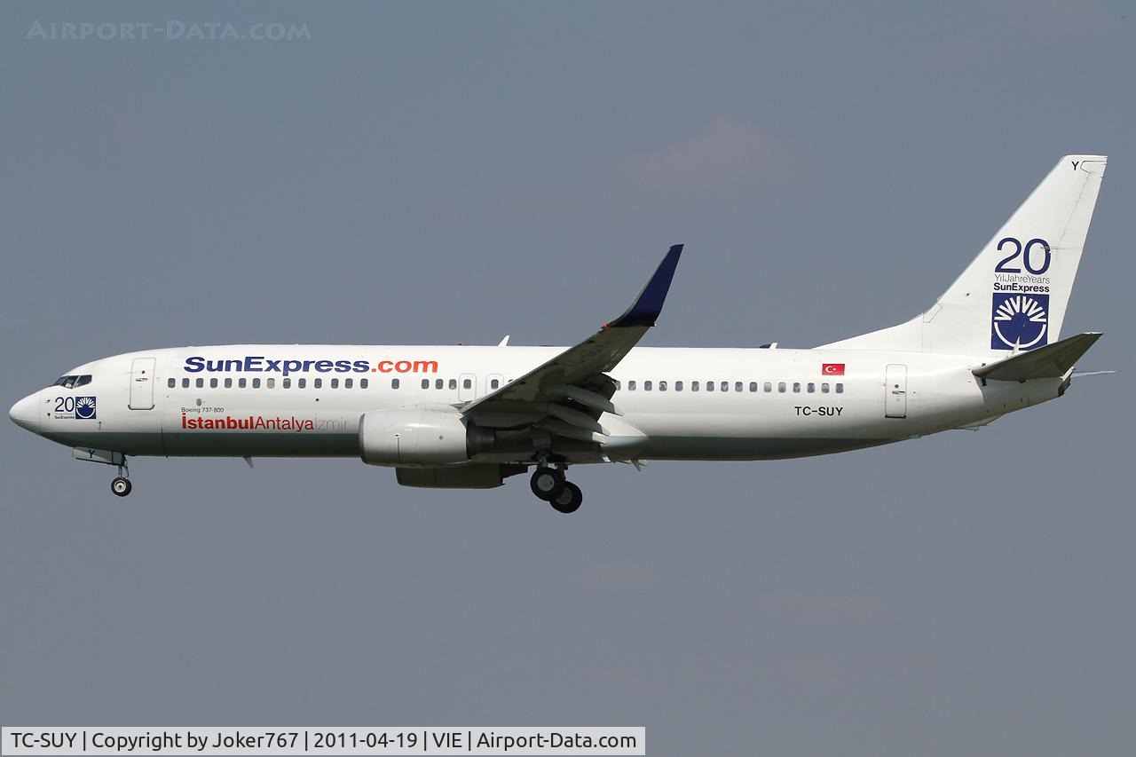 TC-SUY, 2001 Boeing 737-86N C/N 30806, SunExpress