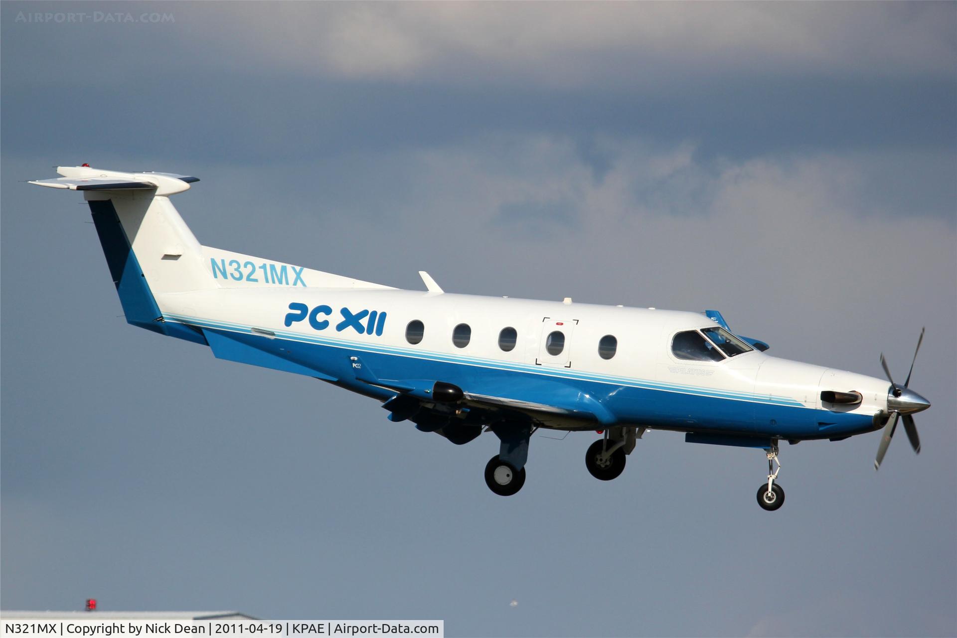 N321MX, 1998 Pilatus PC-12/45 C/N 215, KPAE