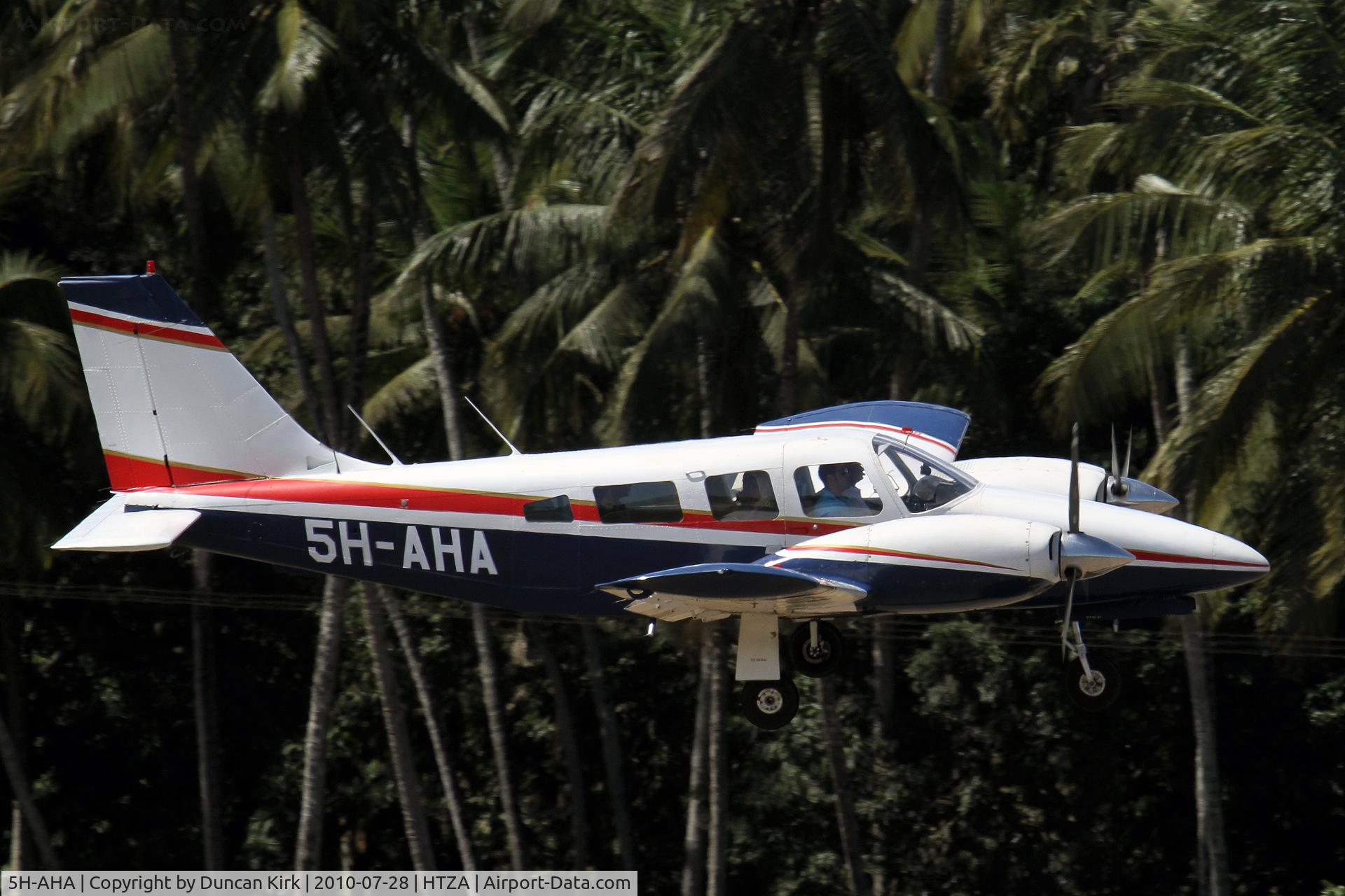 5H-AHA, 1978 Piper PA-34-200T Seneca II C/N 34-7870388, Landing shot at Zanzibar