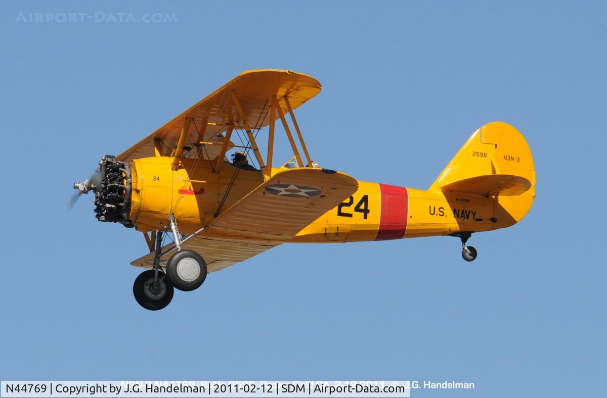 N44769, 1940 Naval Aircraft Factory N3N-3 C/N 2598, over Brown Field CA