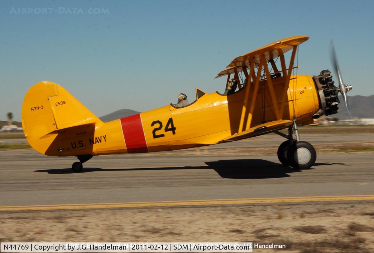 N44769, 1940 Naval Aircraft Factory N3N-3 C/N 2598, taxiing @ Brown Field CA