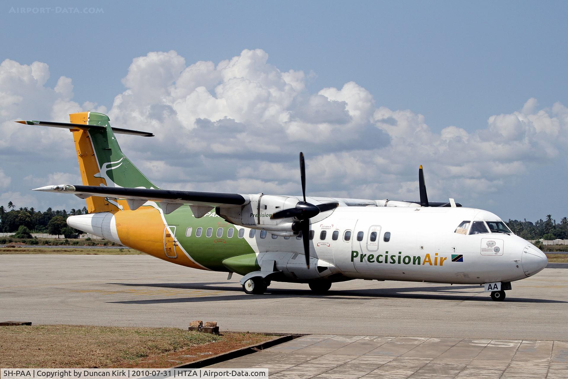 5H-PAA, 1992 ATR 42-320 C/N 308, Taxiing on the ramp at Zanzibar