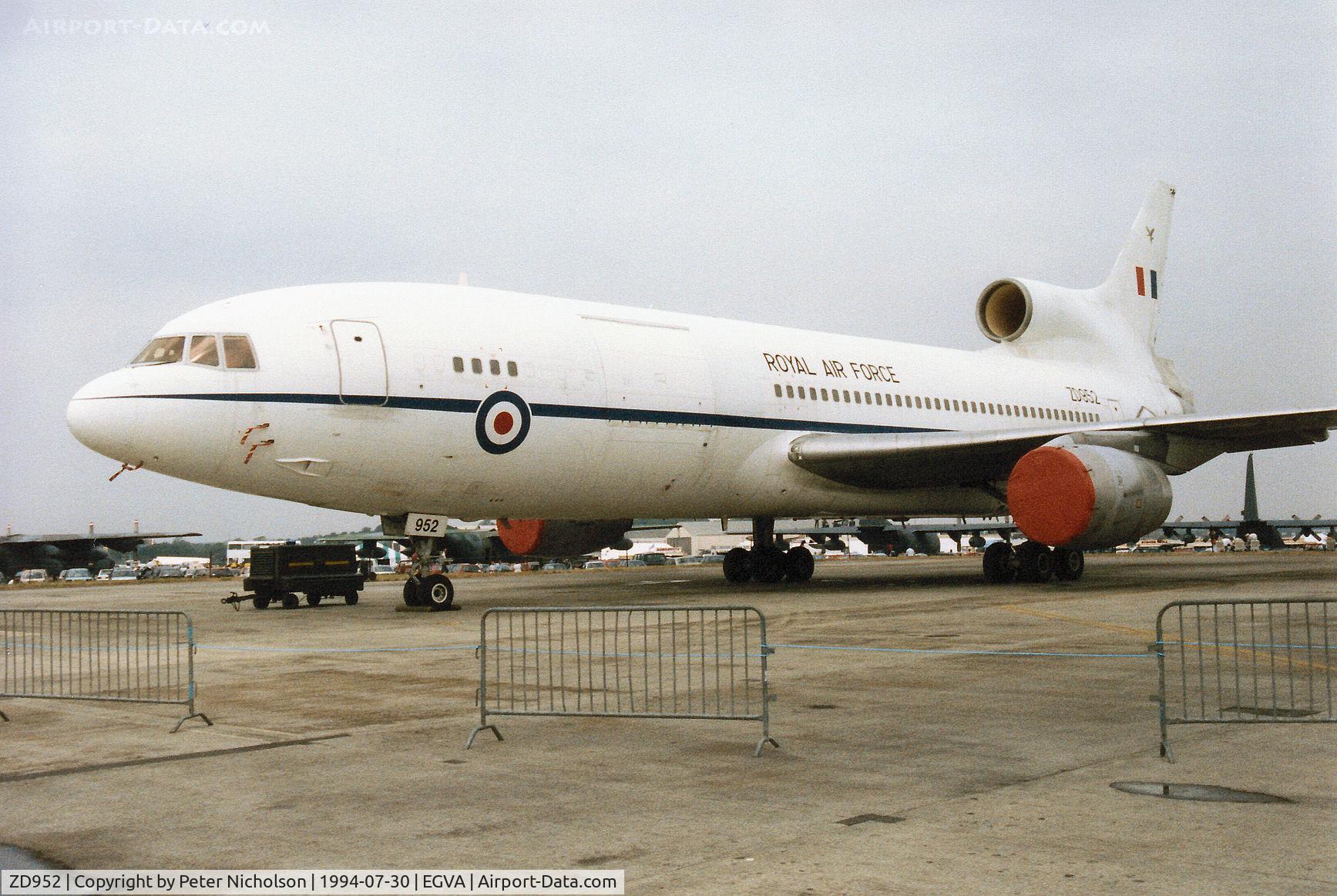 ZD952, 1979 Lockheed L-1011-500 Tristar (KC.1) C/N 193V-1168, TriStar KC.1, callsign Echo 1, of RAF Brize Norton's 216 Squadron on display at the 1994 Intnl Air Tattoo at RAF Fairford.