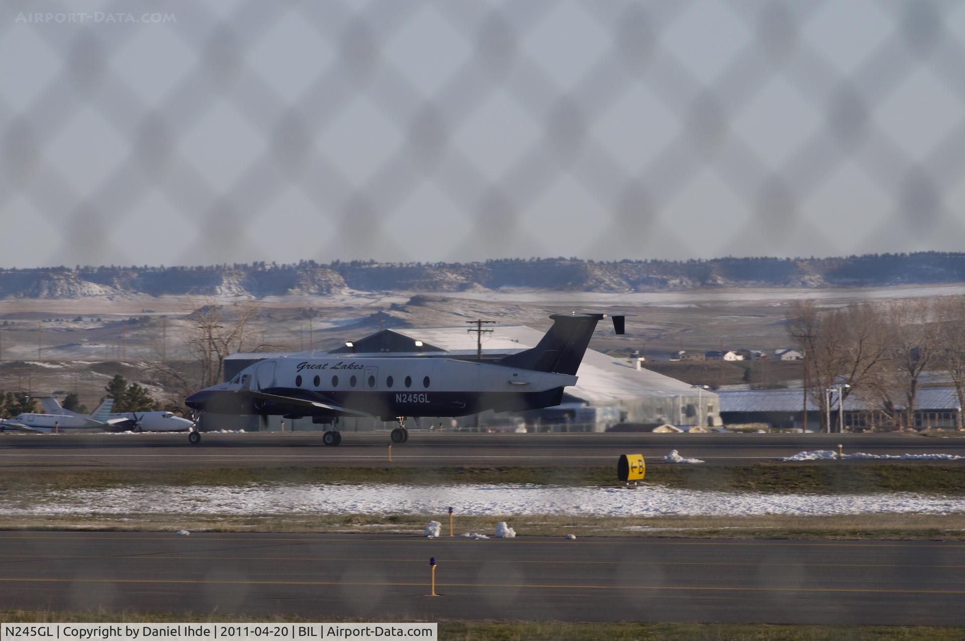N245GL, 1996 Beech 1900D C/N UE-245, Great Lakes Beech 1900 at BIL.  Great Lakes aviation will soon be replaced with Gulfstream Air at Billings Logan.