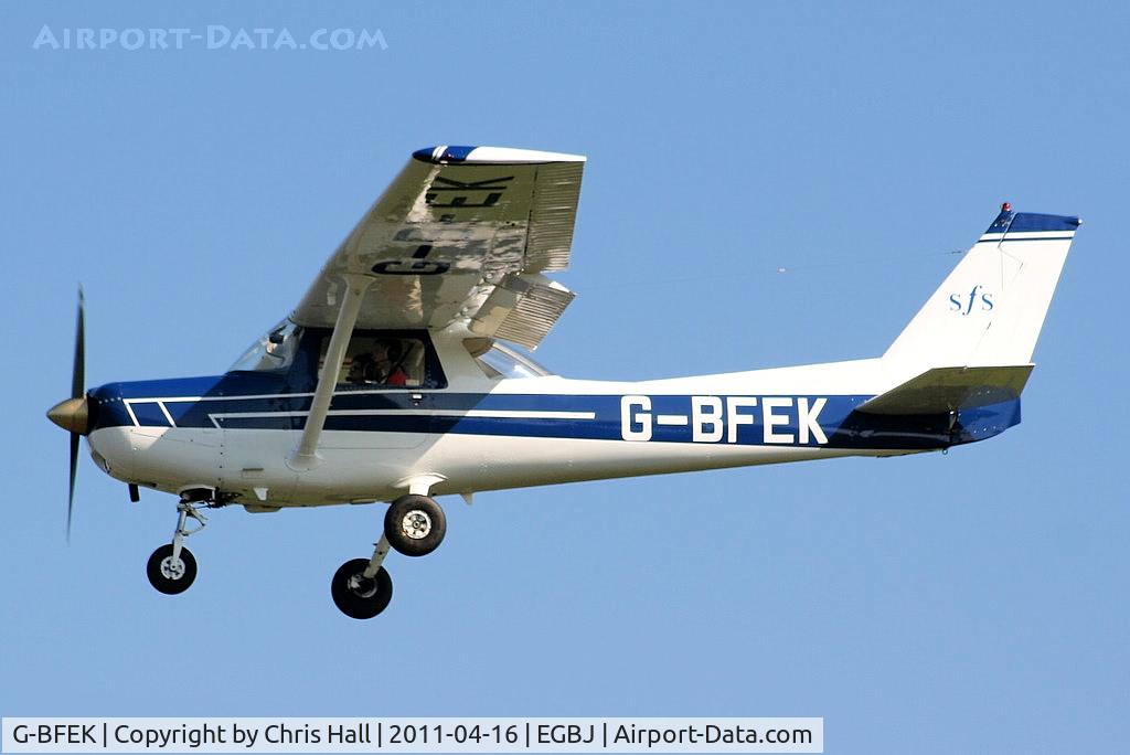 G-BFEK, 1977 Reims F152 C/N 1442, Staverton Flying School