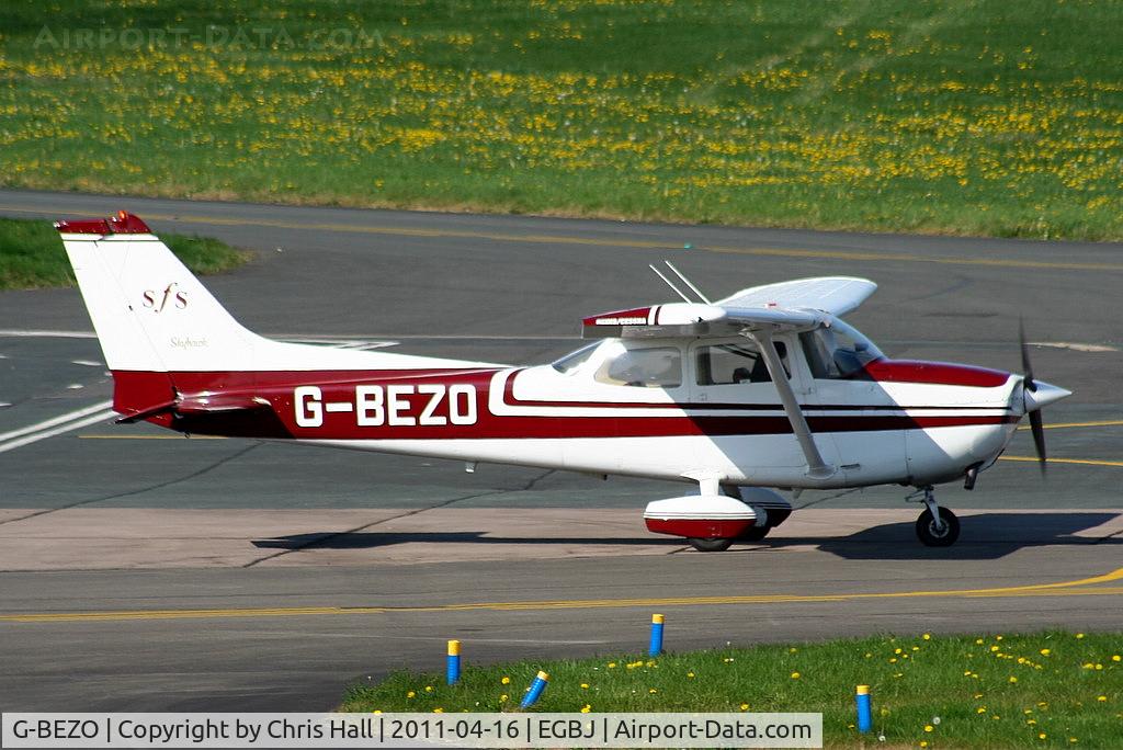 G-BEZO, 1976 Reims F172M ll Skyhawk C/N 1392, Staverton Flying School