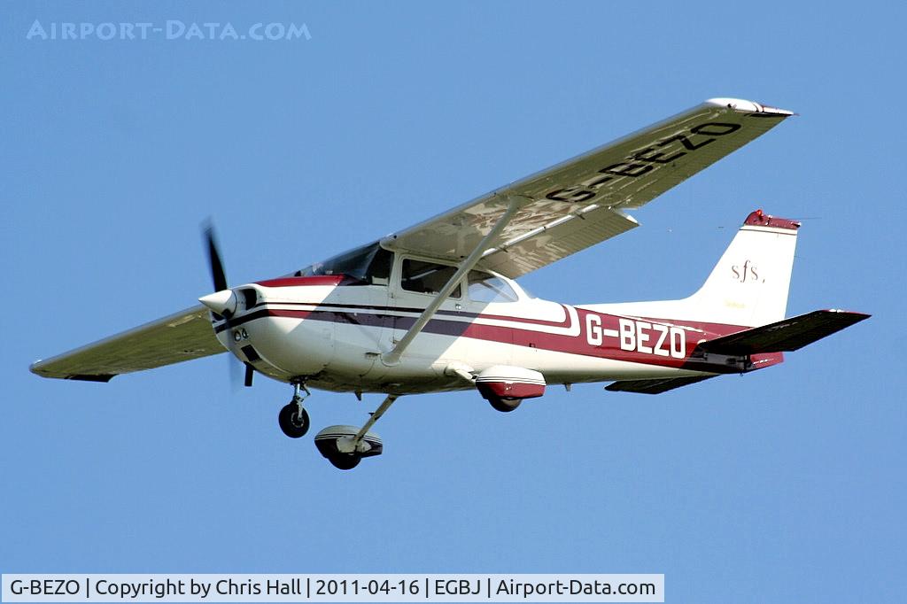 G-BEZO, 1976 Reims F172M ll Skyhawk C/N 1392, Staverton Flying School