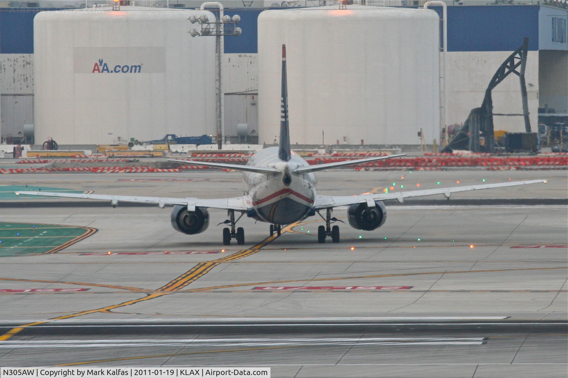 N305AW, 1988 Boeing 737-3G7 C/N 24012, US AIRWAYS Boeing 737-3G7, AWE543 arriving from KLAS, on TWY T KLAX.