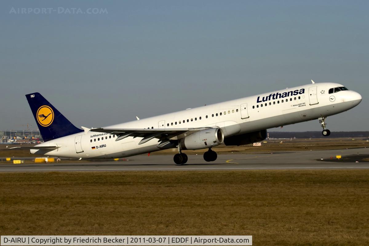 D-AIRU, 1997 Airbus A321-131 C/N 692, rotating while departing via RW18W