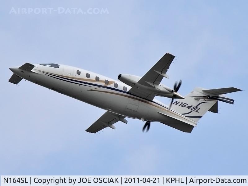 N164SL, 2007 Piaggio P-180 Avant II C/N 1134, Leaving PHL