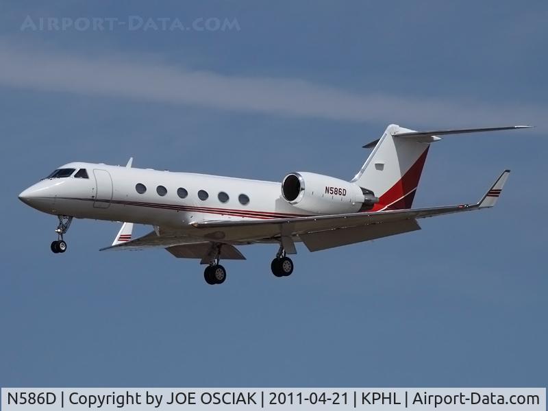 N586D, 2001 Gulfstream Aerospace G-IV C/N 1439, Arriving in Philly