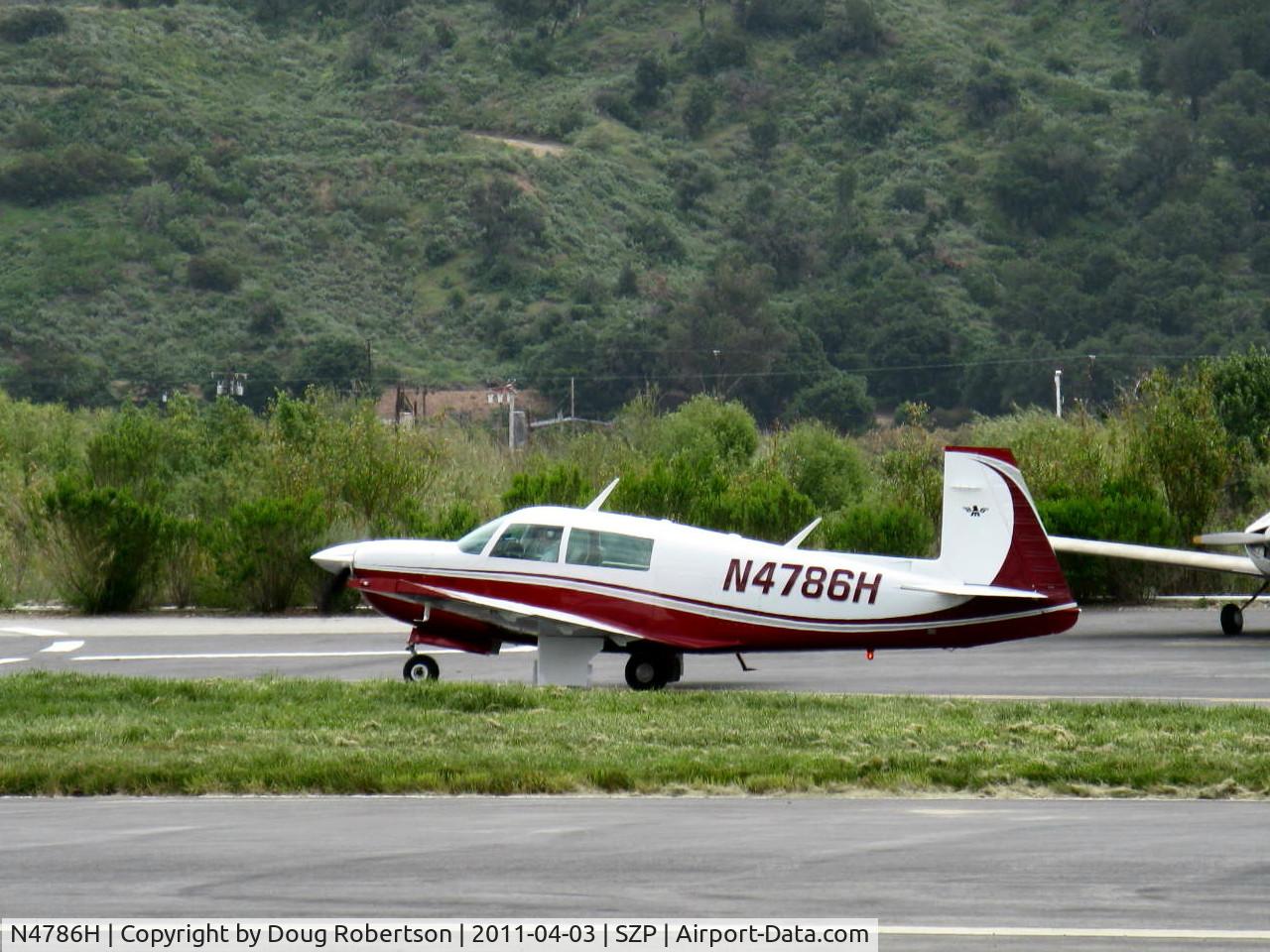 N4786H, 1979 Mooney M20J 201 C/N 24-0876, 1979 Mooney M20J 201, Lycoming IO-360 A&C 200 Hp, stunning new design paint finish, taxi to hangar after landing Rwy 22