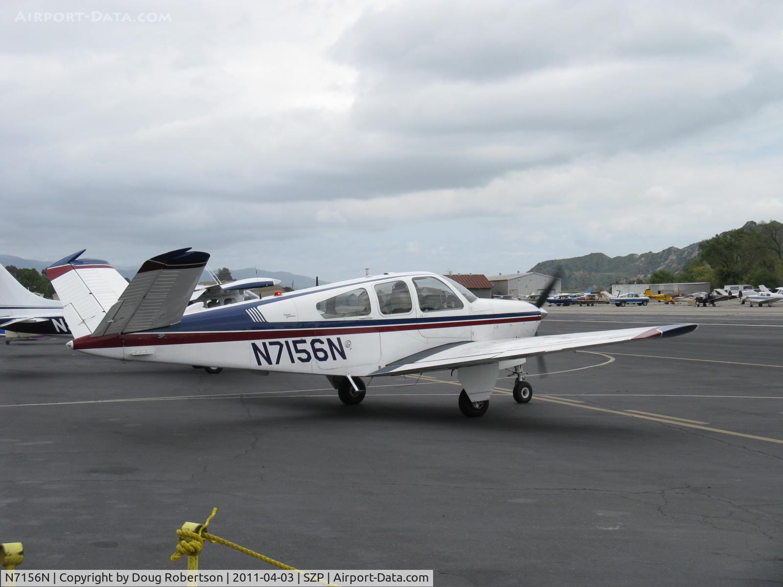 N7156N, 1968 Beech V35A Bonanza C/N D-8687, 1968 Beech V35A BONANZA, Continental IO-520-B 285 Hp, taxi