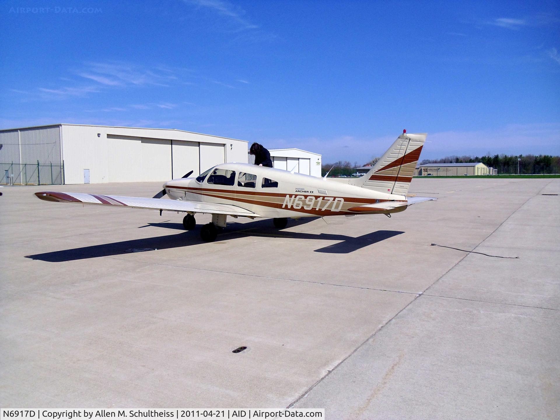 N6917D, 1985 Piper PA-28-181 C/N 28-8590061, 1985 Piper PA-28-181
