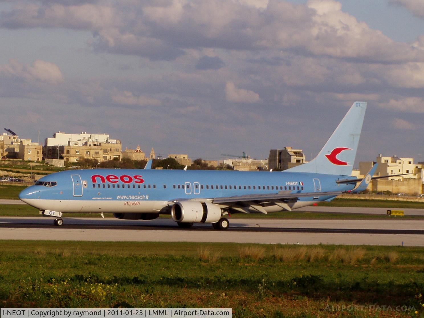 I-NEOT, 2002 Boeing 737-86N C/N 33004, B738 I-NEOT Neosair