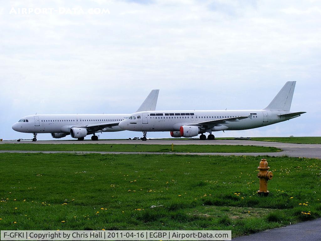 F-GFKI, 1989 Airbus A320-211 C/N 0062, ex Air France A320 waiting for the scrapman at Kemble alongside F-GHQH
