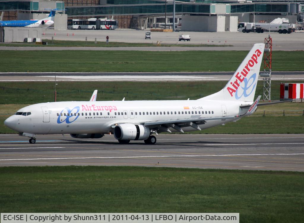 EC-ISE, 2003 Boeing 737-86Q C/N 30290, Landing rwy 32L