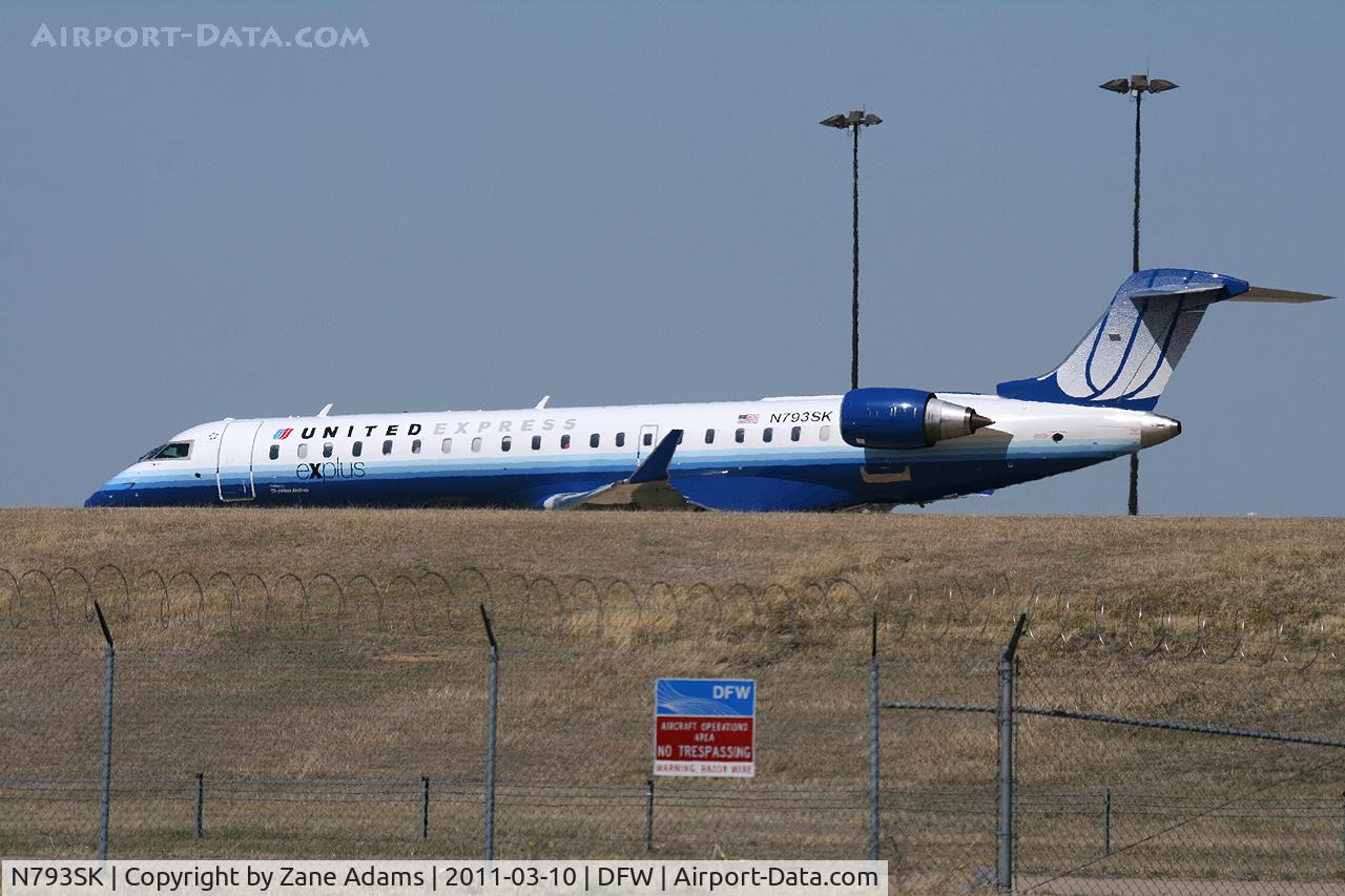N793SK, 2009 Bombardier CRJ-700 (CL-600-2C10) Regional Jet C/N 10295, United Express at DFW Airport