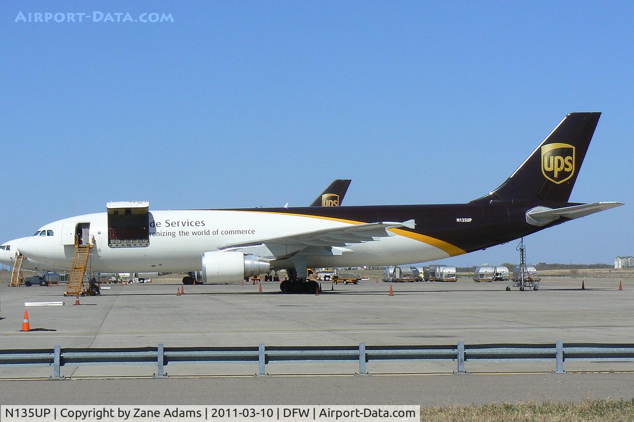 N135UP, 2001 Airbus A300F4-622R C/N 0818, United Parcel Service at DFW Airport