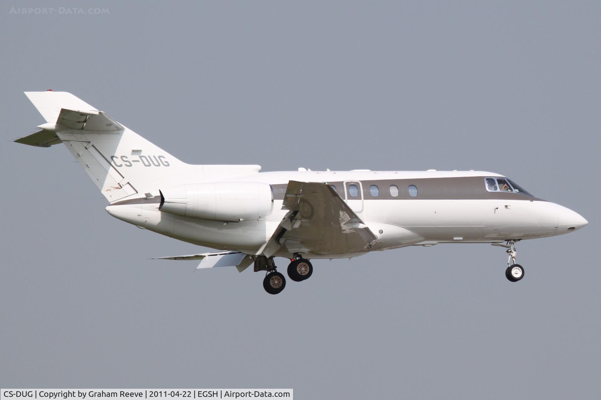 CS-DUG, 2008 Hawker Beechcraft 750 C/N HB-20, About to touch down.