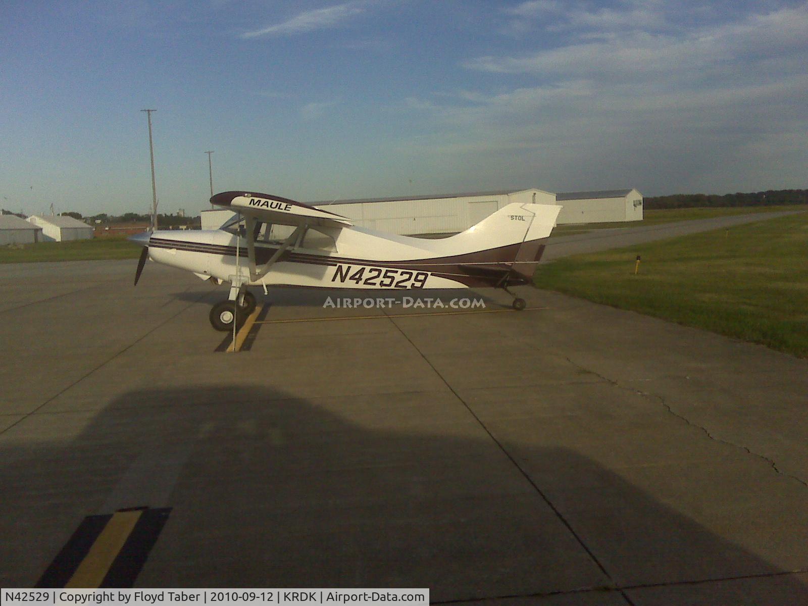N42529, 2002 Maule MX-7-180C Star Rocket C/N 28018C, On the ramp