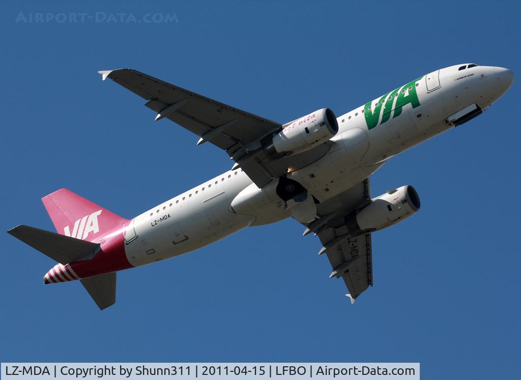 LZ-MDA, 2006 Airbus A320-232 C/N 2732, Taking off rwy 32R
