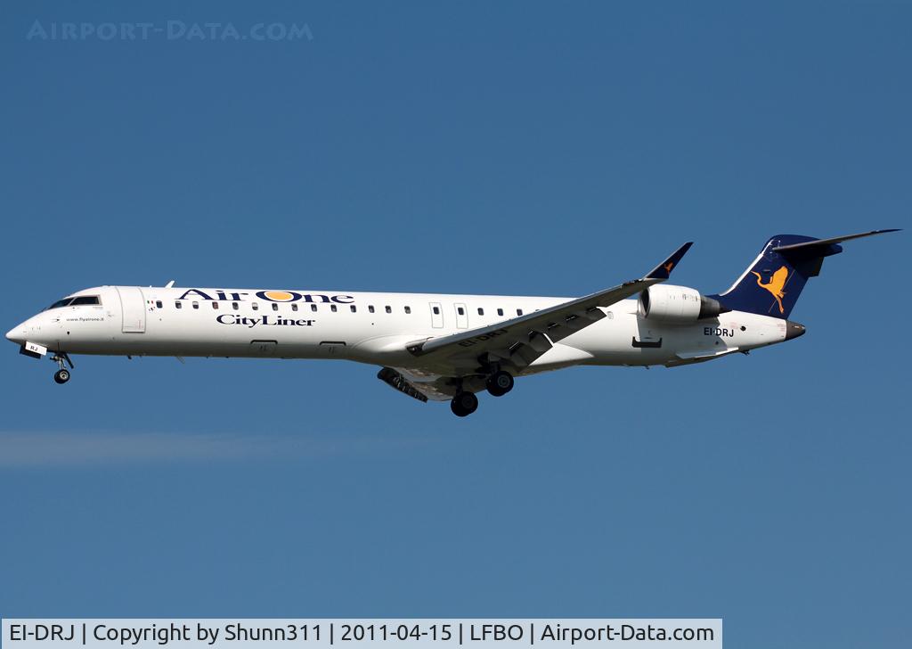 EI-DRJ, 2006 Bombardier CRJ-900 (CL-600-2D24) C/N 15077, Landing rwy 32L