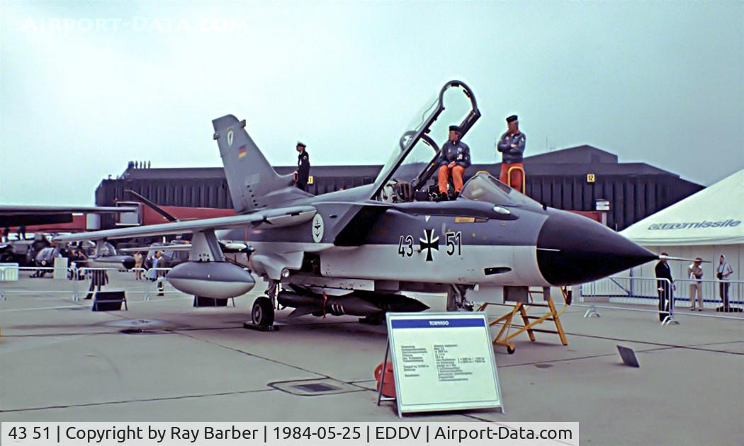 43 51, Panavia Tornado IDS(T) C/N 137/GT027/4051, BAe/Panavia Tornado IDS(T) [GT027] (German Navy) Hannover~D 25/05/1984