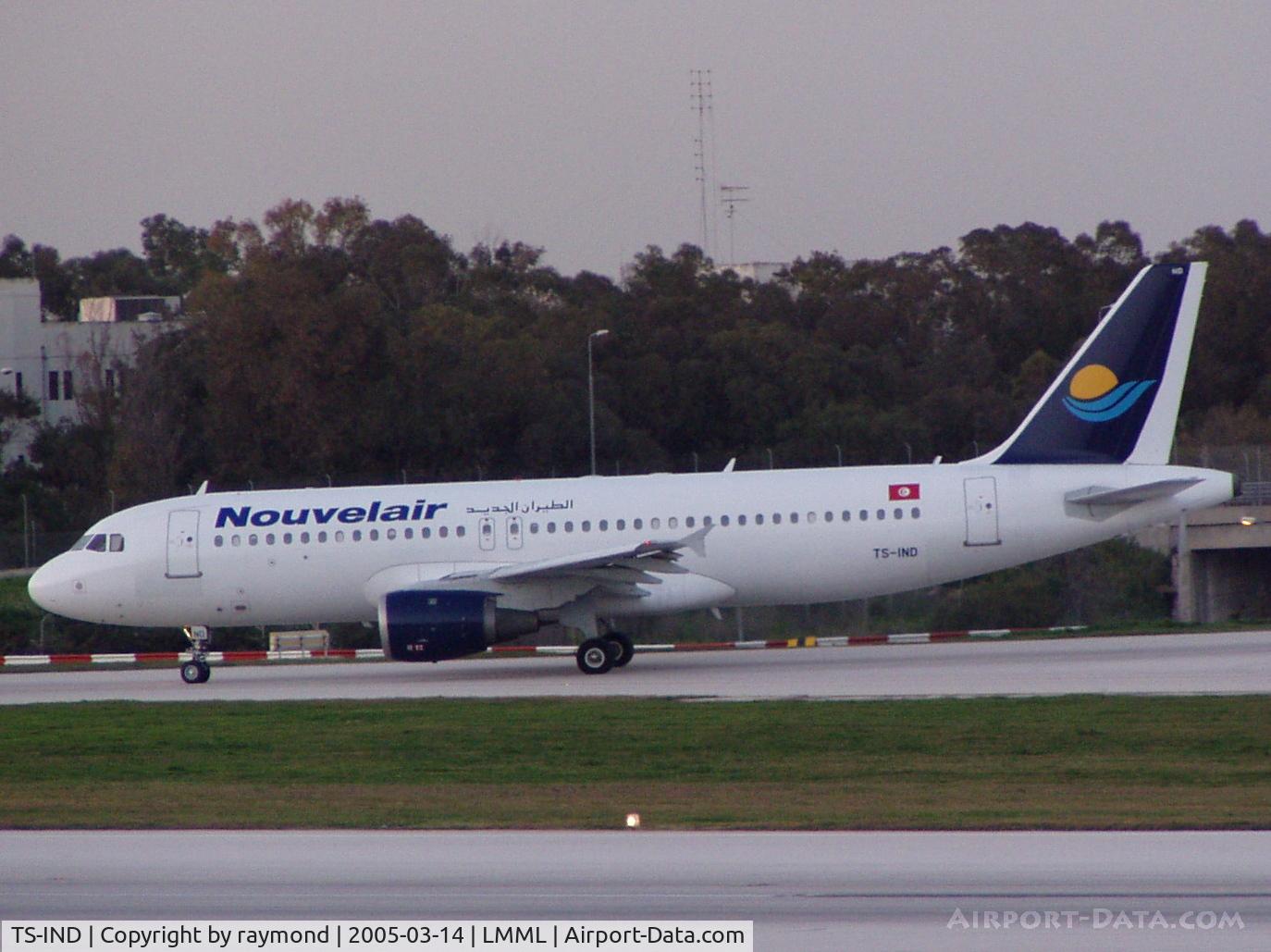 TS-IND, 1992 Airbus A320-212 C/N 348, A320 TS-IND Nouvelair