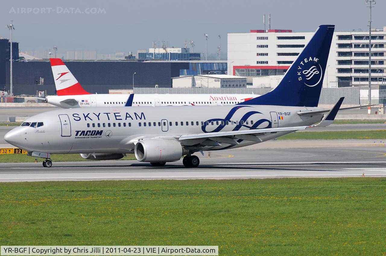 YR-BGF, 2001 Boeing 737-78J C/N 28440, TAROM