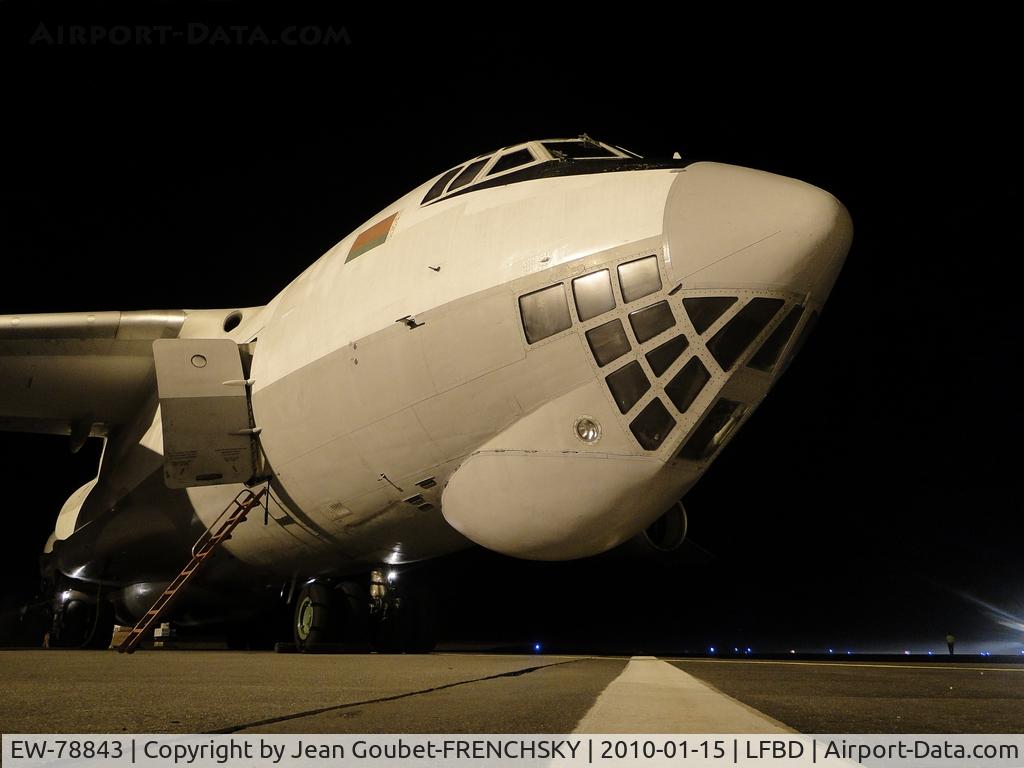 EW-78843, 1990 Ilyushin Il-76TD C/N 1003403082, parking fret pour MSF