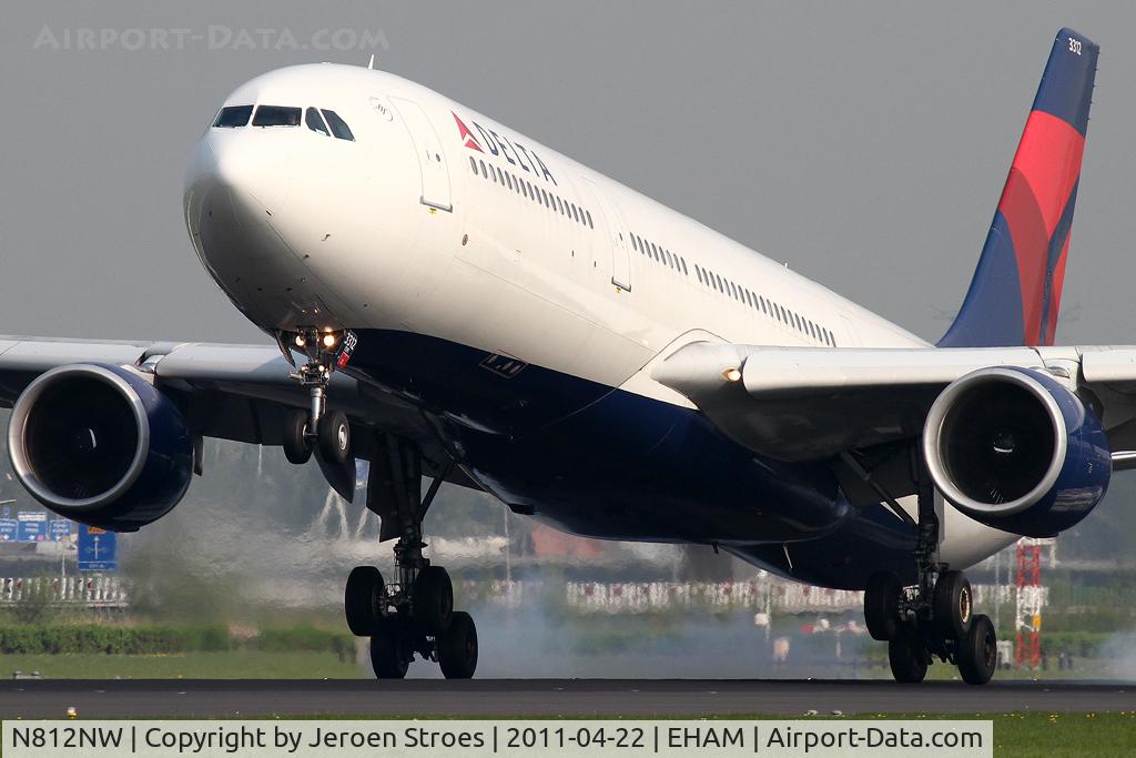 N812NW, 2006 Airbus A330-323 C/N 0784, ,