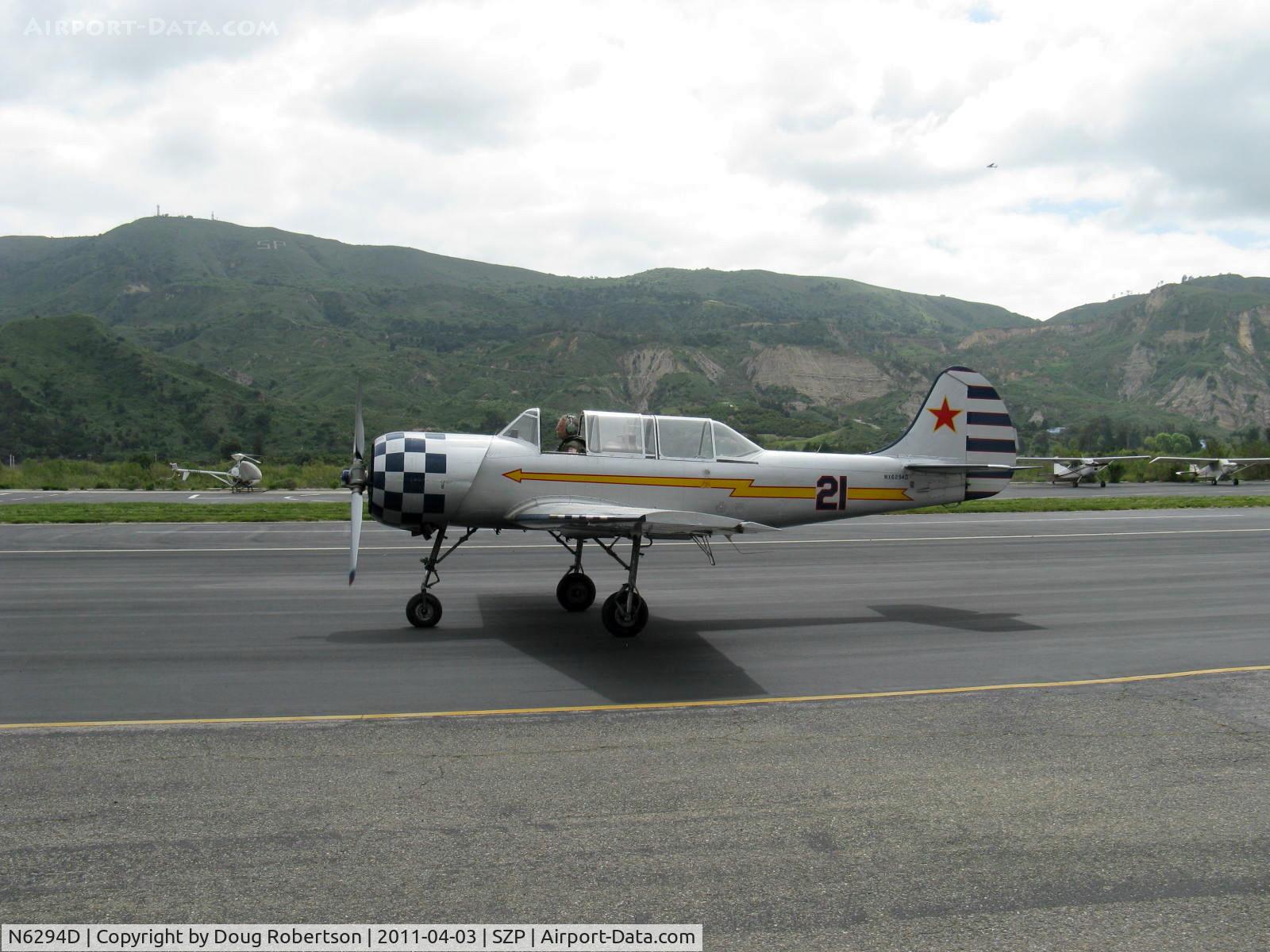 N6294D, 1983 Yakovlev Yak-52 C/N 833611, 1983 Yakovlev YAK 52, Vedeneev Ivchenko M-14P, taxi back