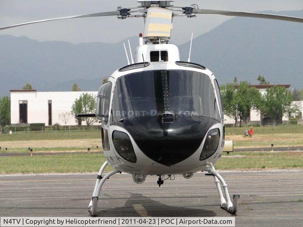 N4TV, 1996 Eurocopter AS-350B-2 Ecureuil Ecureuil C/N 2936, Notice pilot door with wide bubbled out window for Pilot to look down, I noticed a hook on the under carriage