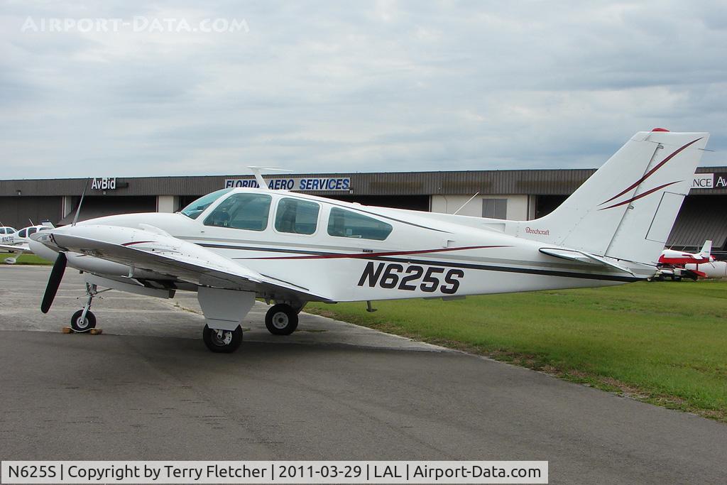 N625S, 1973 Beech E-55 Baron C/N TE-881, 2011 Sun n Fun - Lakeland , Florida