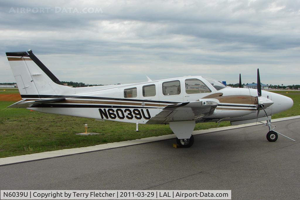 N6039U, Raytheon Aircraft Company G58 Baron C/N TH-2149, 2011 Sun n Fun - Lakeland , Florida