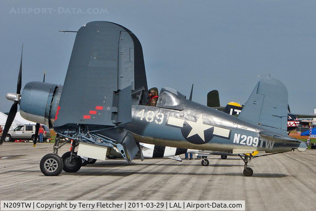 N209TW, Goodyear FG-1D Corsair C/N 3750, 2011 Sun n Fun - Lakeland , Florida