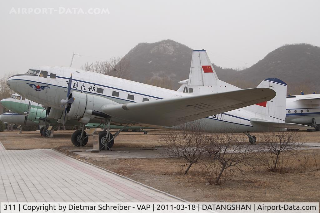 311, Lisunov Li-2 C/N 18439703, CAAC Li2 (DC3)