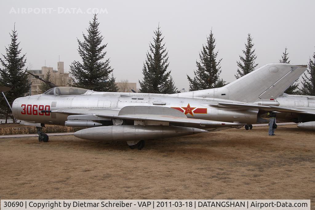 30690, Shenyang J-6III C/N 0201, Shenyang J6