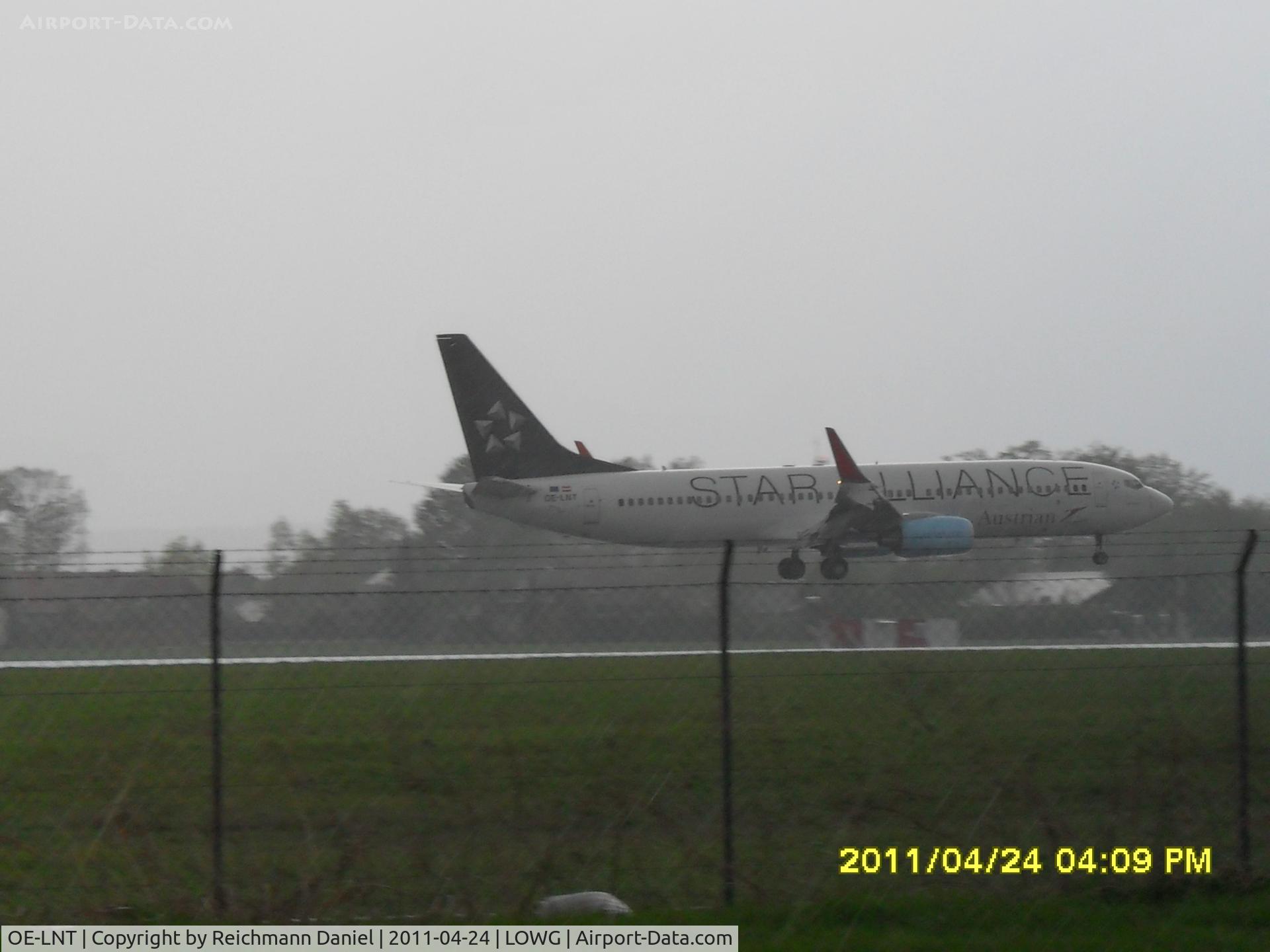 OE-LNT, 2006 Boeing 737-8Z9 C/N 33834, 737-800