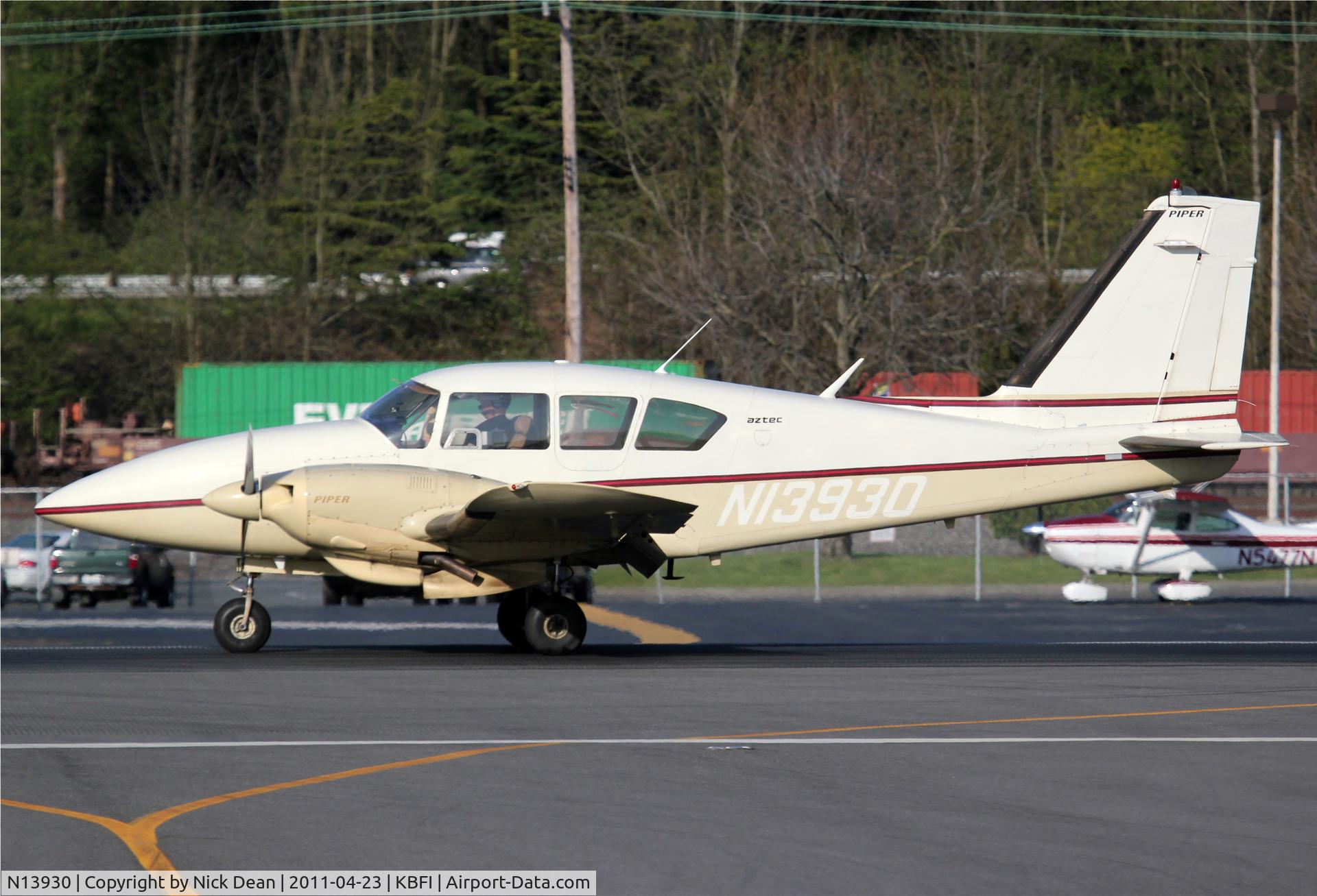 N13930, 1970 Piper PA-23-250 Aztec C/N 27-4575, KBFI/BFI