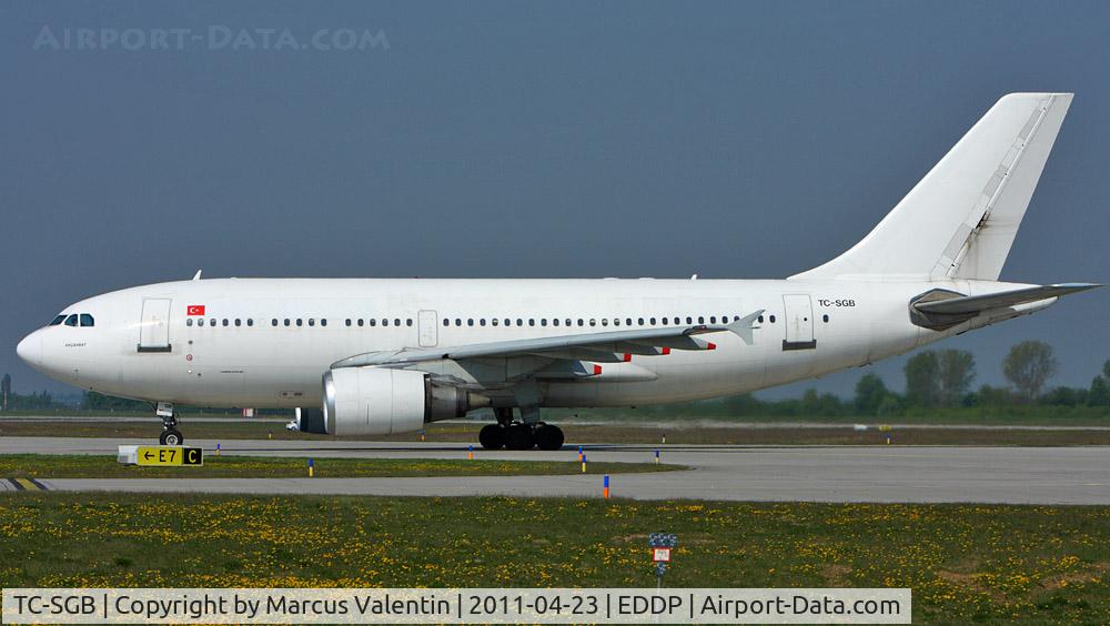 TC-SGB, 1990 Airbus A310-304 C/N 562, New visitor and first landing in leipzig.