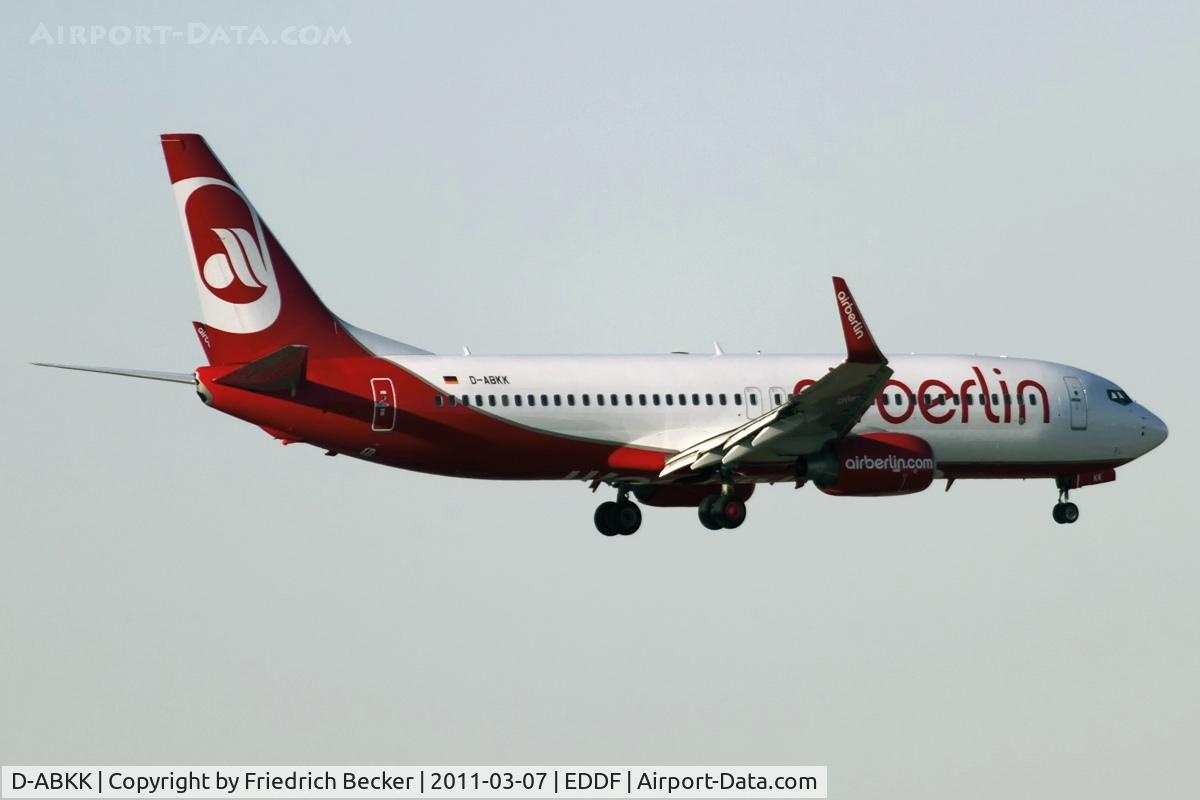 D-ABKK, 2010 Boeing 737-86J C/N 37753, on final